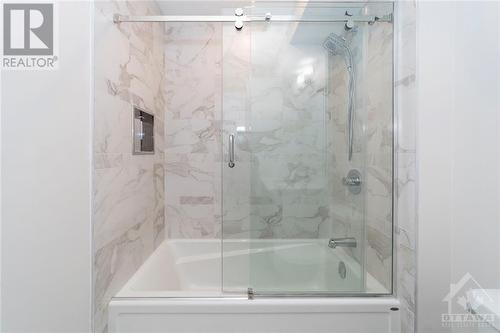 41 Bachman Terrace, Ottawa, ON - Indoor Photo Showing Bathroom