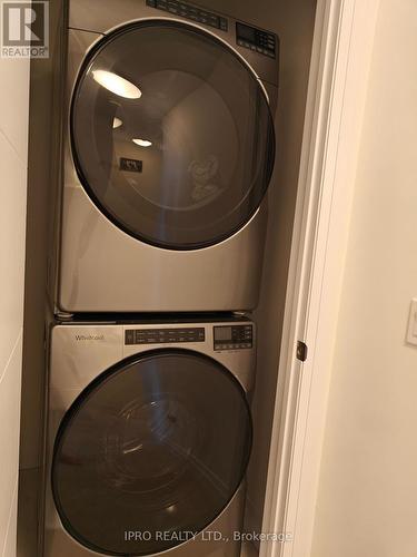 6 Lily Lane, Guelph, ON - Indoor Photo Showing Laundry Room