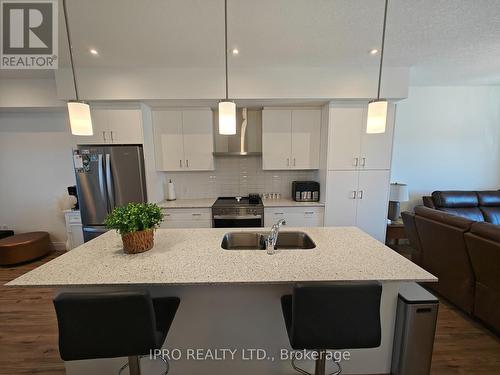 6 Lily Lane, Guelph, ON - Indoor Photo Showing Kitchen With Stainless Steel Kitchen With Upgraded Kitchen