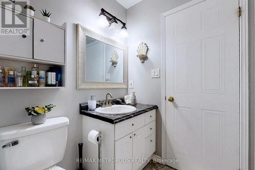 #48 -325 Lighthouse Rd, London, ON - Indoor Photo Showing Bathroom