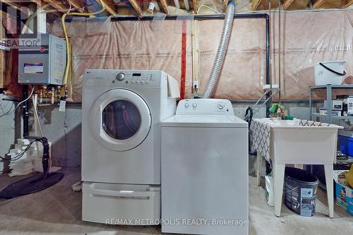 48 - 325 Lighthouse Road, London, ON - Indoor Photo Showing Laundry Room