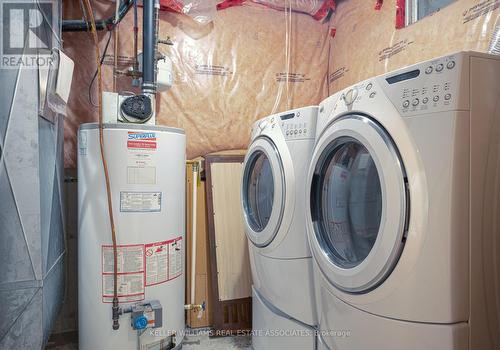 116 Crimson Crescent, London, ON - Indoor Photo Showing Laundry Room