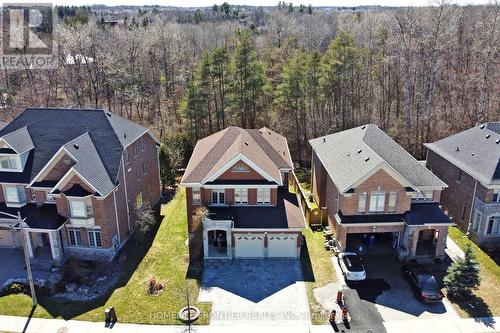 211 Coons Road, Richmond Hill, ON - Outdoor With Facade