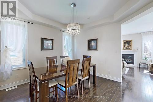 211 Coons Road, Richmond Hill, ON - Indoor Photo Showing Dining Room