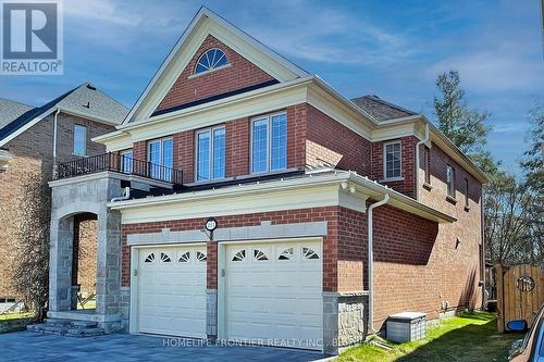 211 Coons Road, Richmond Hill, ON - Outdoor