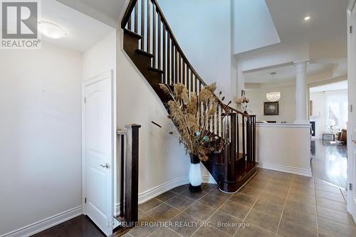 211 Coons Road, Richmond Hill, ON - Indoor Photo Showing Other Room