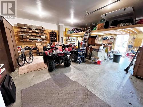 110 Russell Road, Vernon, BC - Indoor Photo Showing Garage