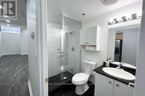 L01 - 73 Richmond Street, Toronto, ON - Indoor Photo Showing Bathroom
