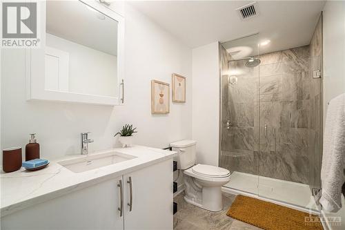 340 Queen Street Unit#2211, Ottawa, ON - Indoor Photo Showing Bathroom