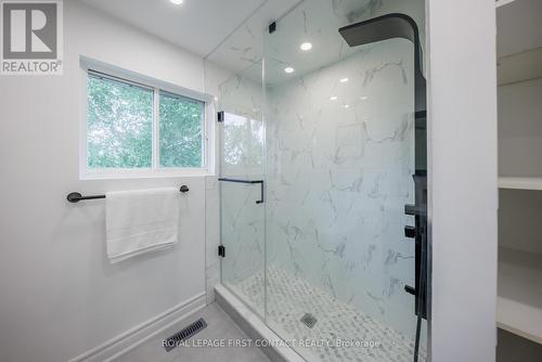 198 O'Reilly Lane, Kawartha Lakes, ON - Indoor Photo Showing Bathroom