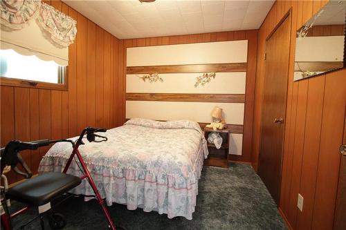 216 Grange Street, Elkhorn, MB - Indoor Photo Showing Bedroom