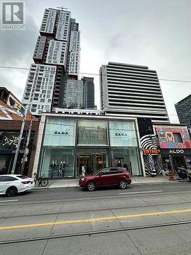 Second - 369 Queen Street W, Toronto (Waterfront Communities), ON 