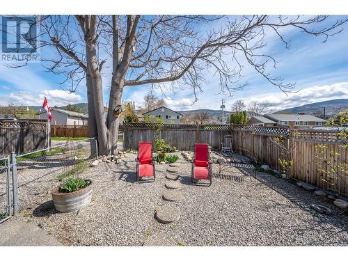 1298 Government Street, Penticton, BC - Outdoor