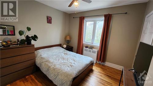 329 Richelieu Avenue, Ottawa, ON - Indoor Photo Showing Bedroom