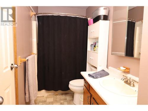 4175 Baker Road, Prince George, BC - Indoor Photo Showing Bathroom
