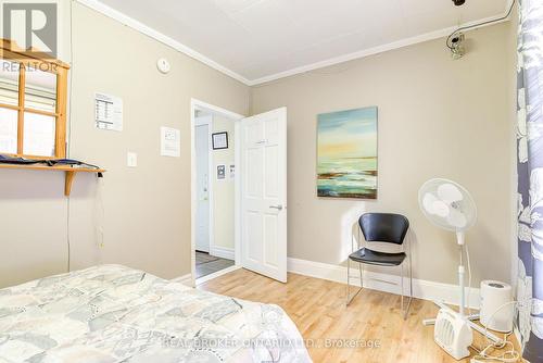1405 King St E, Cambridge, ON - Indoor Photo Showing Bedroom