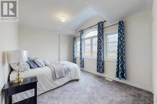 148 Hawkins St, Georgina, ON - Indoor Photo Showing Bedroom