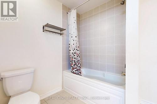 148 Hawkins St, Georgina, ON - Indoor Photo Showing Bathroom