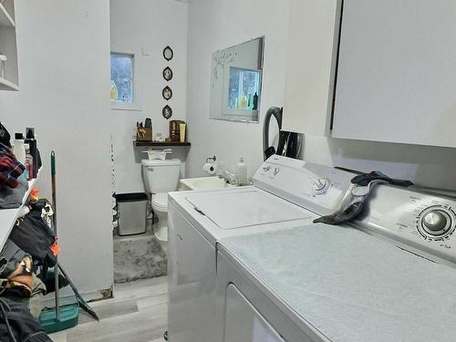 Bathroom - 276  - 278 1Re Avenue, Belleterre, QC - Indoor Photo Showing Laundry Room