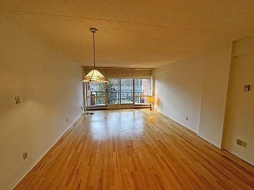 201 590 Beverly Street, Thunder Bay, ON - Indoor Photo Showing Other Room