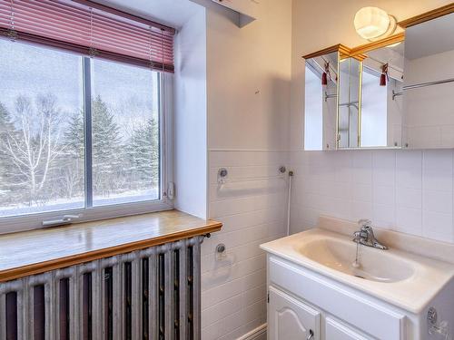 Salle de bains - 582 Boul. St-Francois, Lac-Des-Écorces, QC - Indoor Photo Showing Bathroom