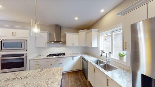 Kitchen - 4184 Village Creek Drive, Stevensville, ON - Indoor Photo Showing Kitchen With Stainless Steel Kitchen With Double Sink With Upgraded Kitchen