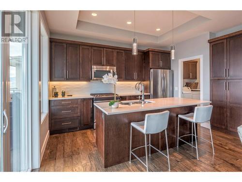 3808 Terrapin Place, Vernon, BC - Indoor Photo Showing Kitchen With Double Sink With Upgraded Kitchen
