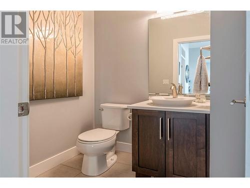 3808 Terrapin Place, Vernon, BC - Indoor Photo Showing Bathroom