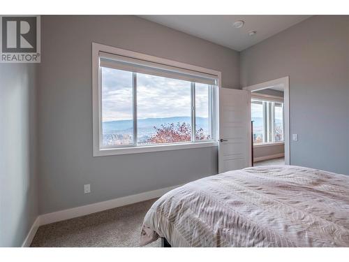 3808 Terrapin Place, Vernon, BC - Indoor Photo Showing Bedroom