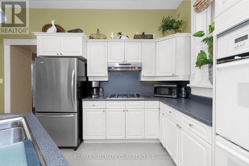 63 Bridge St, Meaford, ON - Indoor Photo Showing Kitchen With Double Sink