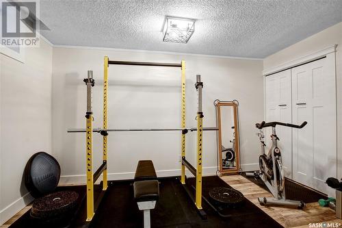 108 Saskatchewan Crescent W, Saskatoon, SK - Indoor Photo Showing Gym Room