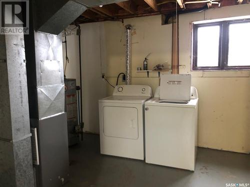 829 Sturgis Avenue, Sturgis, SK - Indoor Photo Showing Laundry Room