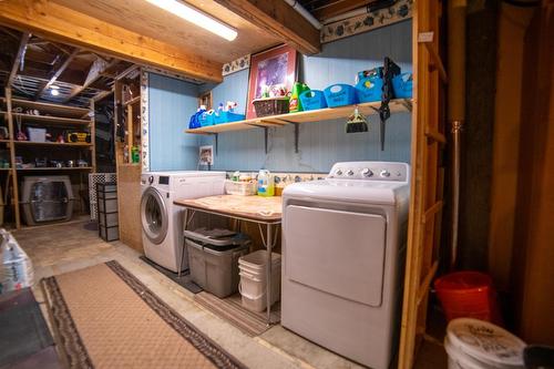 1072 Hagey Road, Creston, BC - Indoor Photo Showing Laundry Room