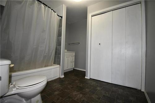 159 3Rd Avenue, Binscarth, MB - Indoor Photo Showing Bathroom