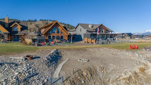 1676 Koocanusa Lake Drive, Newgate, BC - Outdoor With Facade