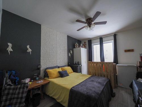 Dwelling - 2440 Rg St-Jean, Saint-Maurice, QC - Indoor Photo Showing Bedroom