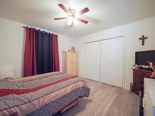 Dwelling - 2440 Rg St-Jean, Saint-Maurice, QC - Indoor Photo Showing Bedroom