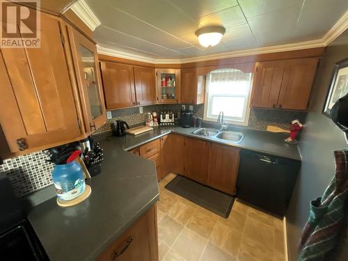 1A Third Avenue, Badger, NL - Indoor Photo Showing Kitchen With Double Sink