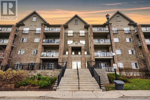 #101 -45 Ferndale Dr S, Barrie, ON - Outdoor With Balcony With Facade