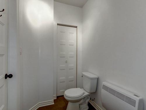 Ensuite bathroom - 58 Ch. Hudson, Grenville-Sur-La-Rouge, QC - Indoor Photo Showing Bathroom