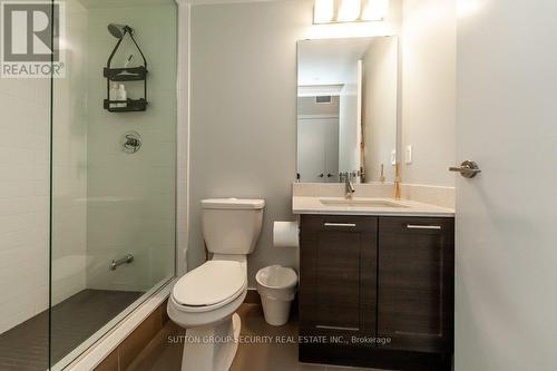2507 - 2220 Lake Shore Boulevard W, Toronto, ON - Indoor Photo Showing Bathroom