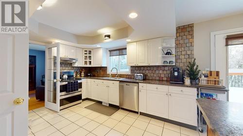 55 Parkview Ct, Sault Ste. Marie, ON - Indoor Photo Showing Kitchen With Double Sink