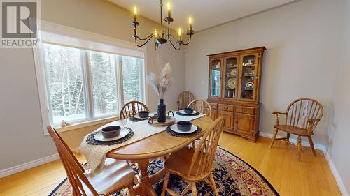 55 Parkview Ct, Sault Ste. Marie, ON - Indoor Photo Showing Dining Room