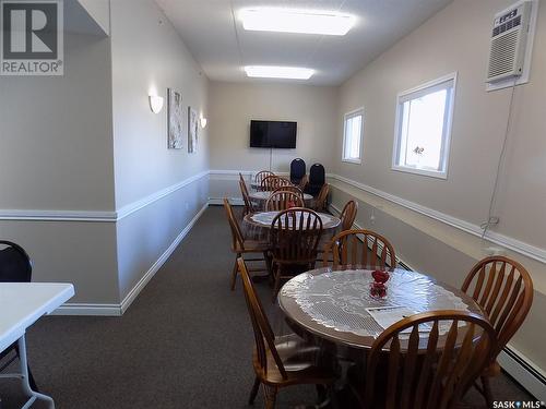 201 122 Government Road, Weyburn, SK - Indoor Photo Showing Dining Room