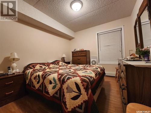 201 122 Government Road, Weyburn, SK - Indoor Photo Showing Bedroom