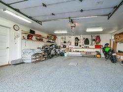 Garage - 