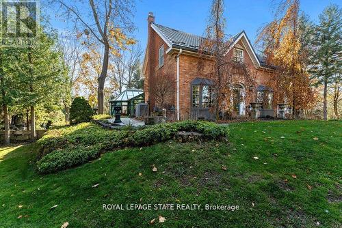 492 Governors Road, Hamilton, ON 