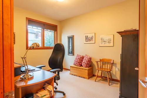 922 Redstone Drive, Rossland, BC - Indoor Photo Showing Office