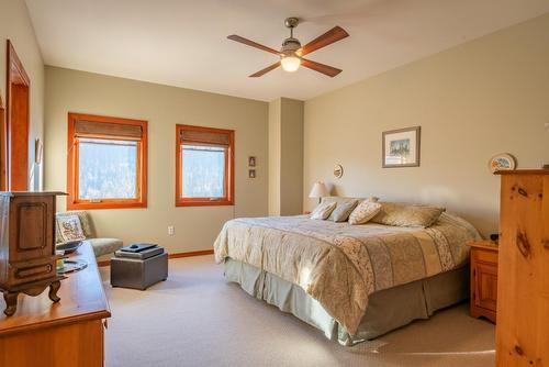 922 Redstone Drive, Rossland, BC - Indoor Photo Showing Bedroom