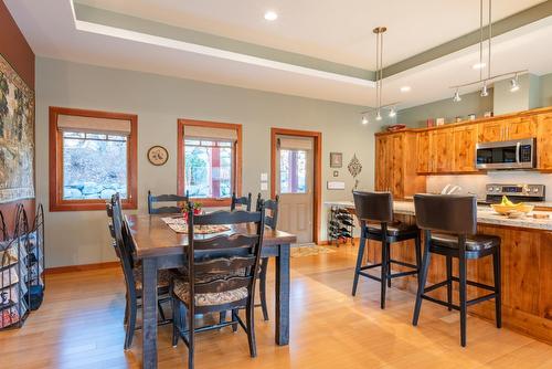 922 Redstone Drive, Rossland, BC - Indoor Photo Showing Dining Room